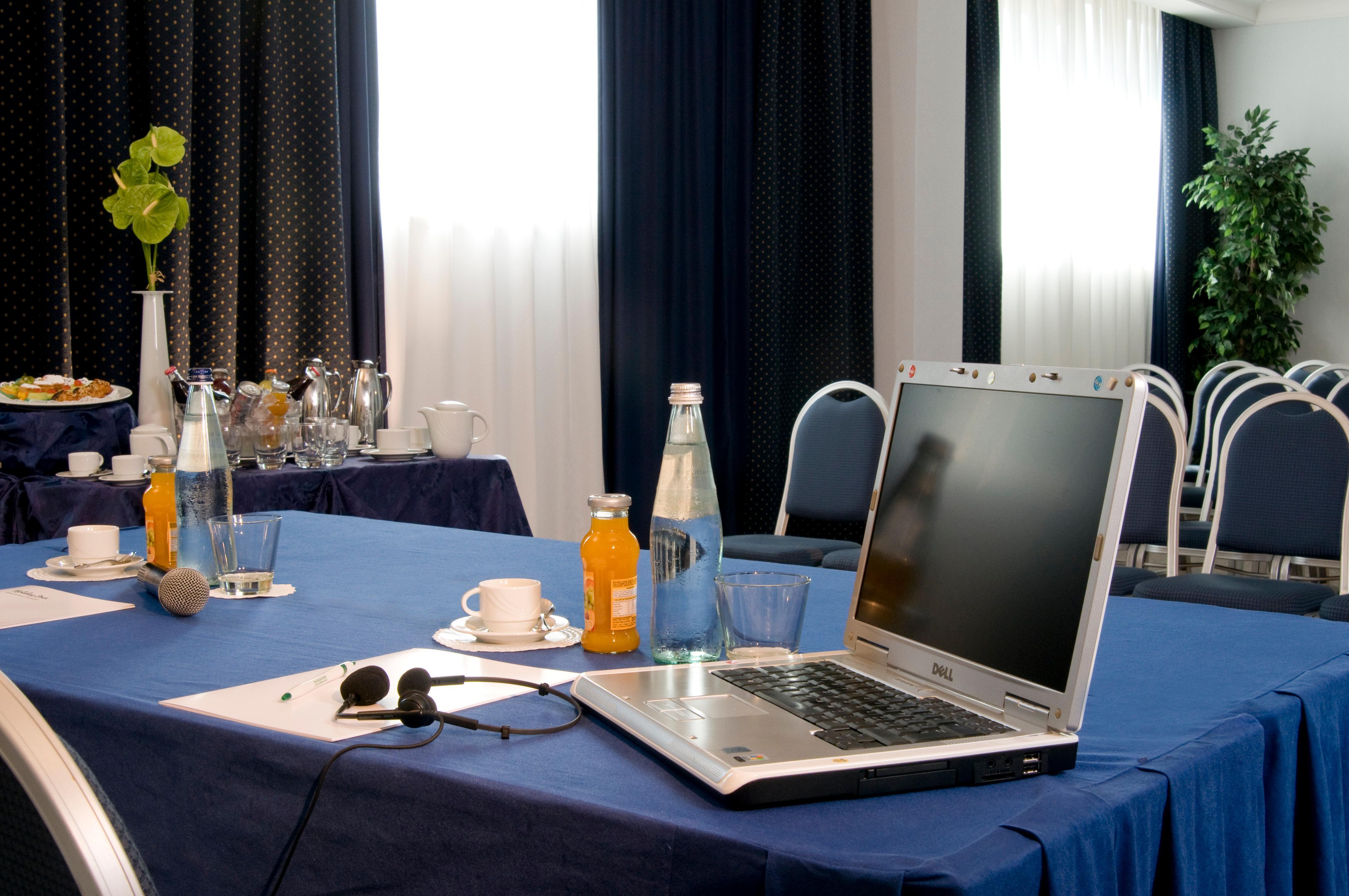 Holiday Inn Rome - Eur Parco Dei Medici By Ihg Eksteriør bilde