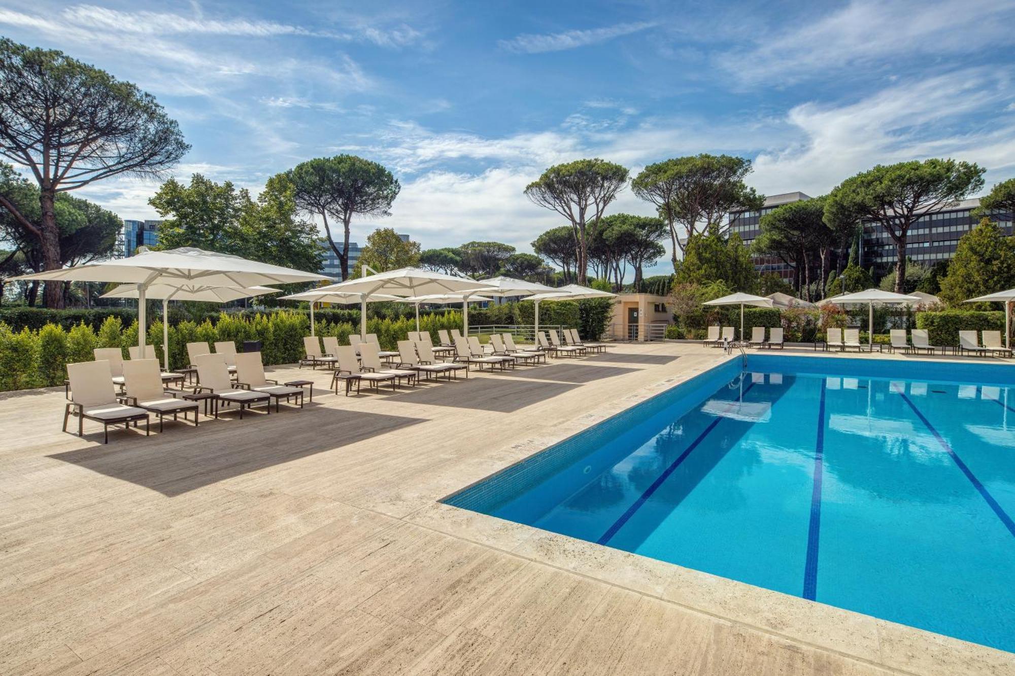 Holiday Inn Rome - Eur Parco Dei Medici By Ihg Eksteriør bilde